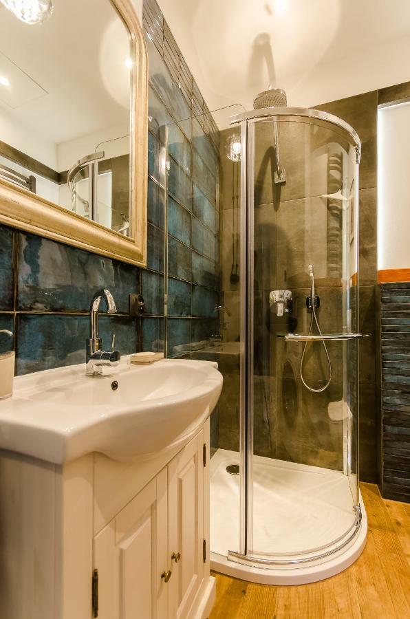 Apartament Emeryk คราคูฟ ภายนอก รูปภาพ